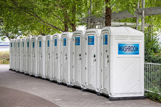 Portable Toilet Options We Offer in Kenwood Estates, FL